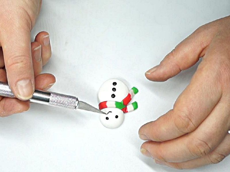 Fabrication des boutons, yeux et bouche