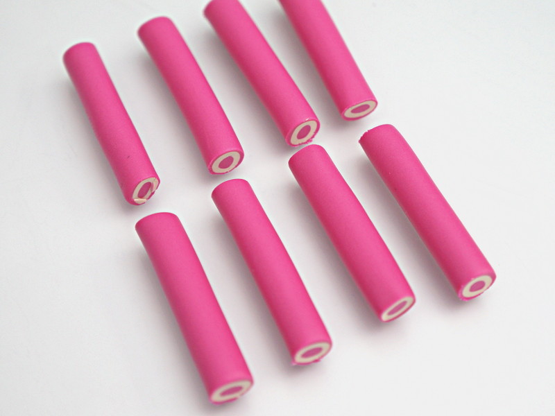 La cane est ensuite découpée en tronçons réguliers