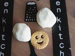 Moulage d'un gâteau mini-bn