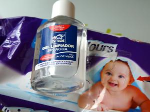 Bien se nettoyer les mains avant de travailler la Fimo