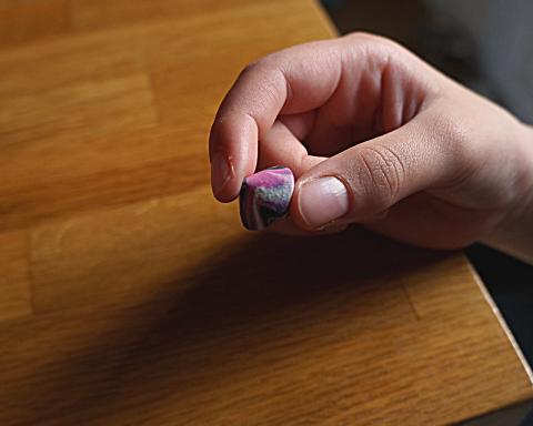 La création sera poncée pour atténuer les aspérités