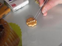 Lettres mises en place et centrées